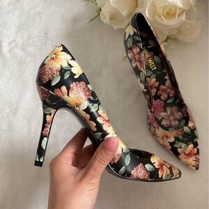 Nine West Black Floral Heels